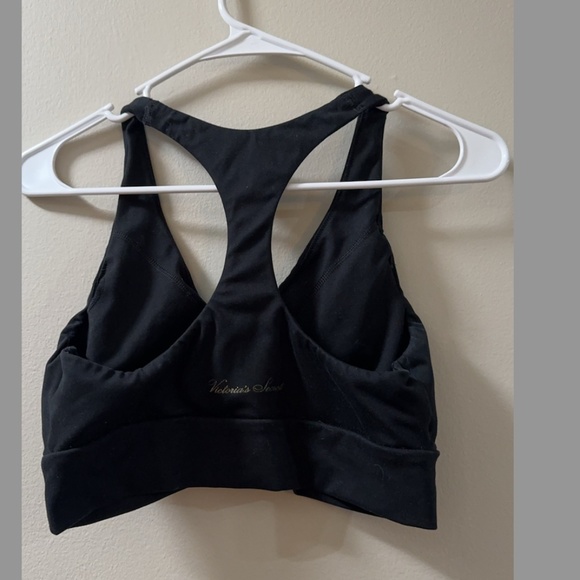 Victoria's Secret Twist-Front Keyhole Sports Bra - Picture 2 of 3